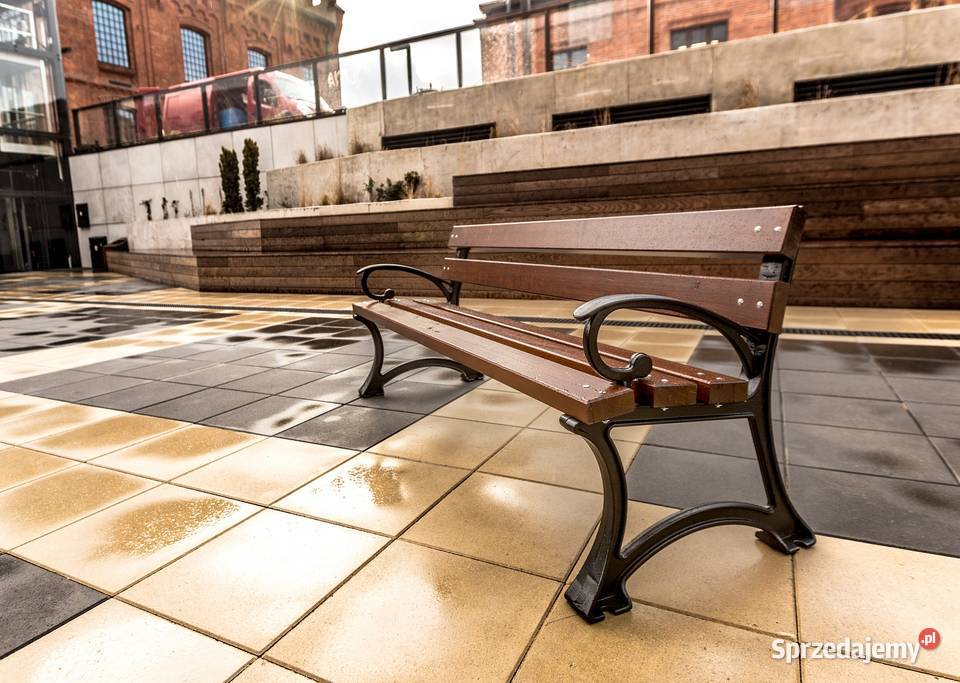 miejska parkowa ławka nogi żeliwne gartenbank Gołdap