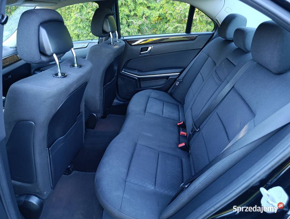 Mercedes W212 E klasa z 2012r Sedan 2 kluczyki łódzkie Wieluń sprzedam