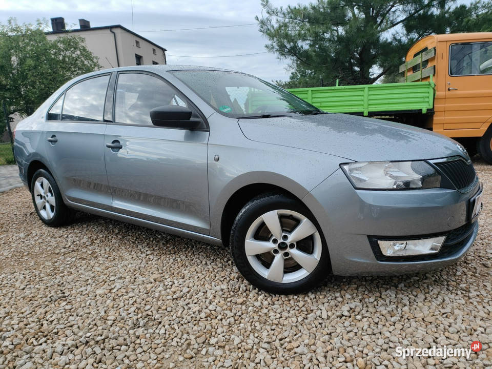 koda RAPID Skoda Rapid 2013 zadbana benzyna 2 serwisowany w ASO śląskie