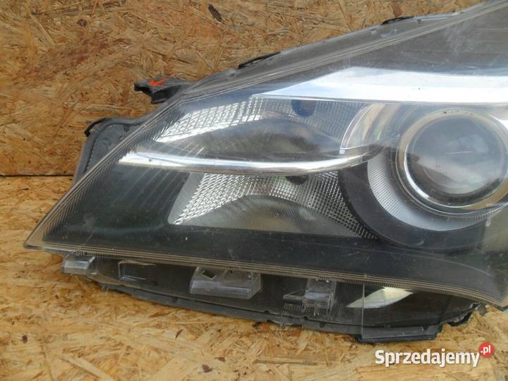 Toyota lampa lewa przednia Nowy Tomyśl