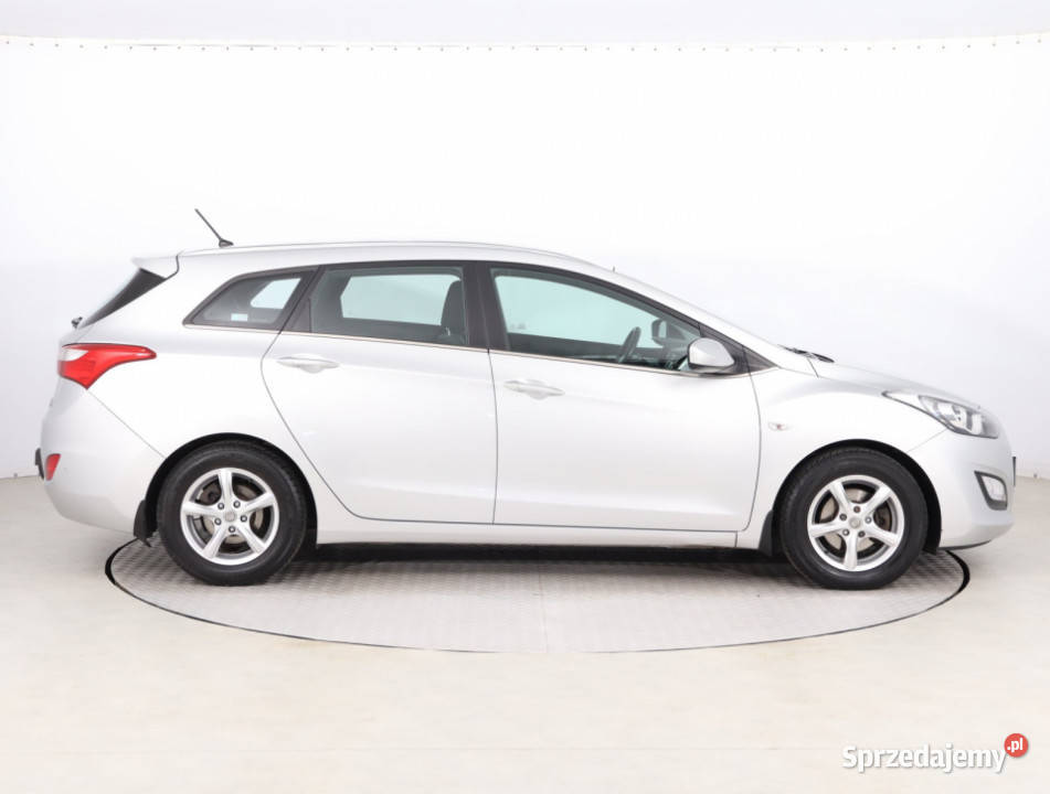 Hyundai i30 16 CRDi Piaseczno sprzedam