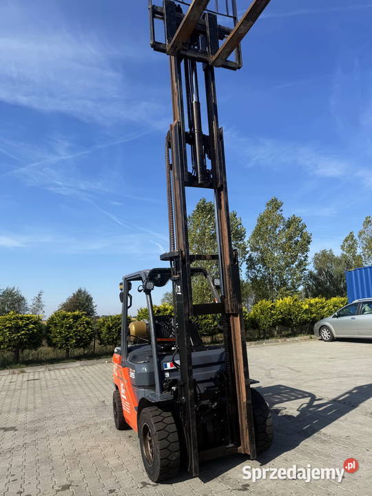 wózek widłowy TOYOTA 8FGJF35 3500 430m silnik 4Y łódzkie Działoszyn sprzedam