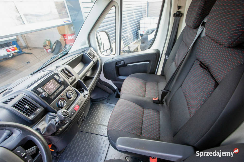 Peugeot Boxer L2H2 ŚREDNI 22 BlueHDI bogate