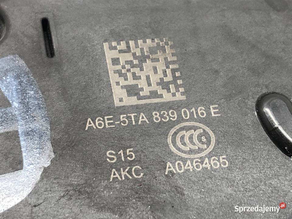 ZAMEK DRZWI PRAWY TYŁ SKODA FABIA III Hatchback osobowe