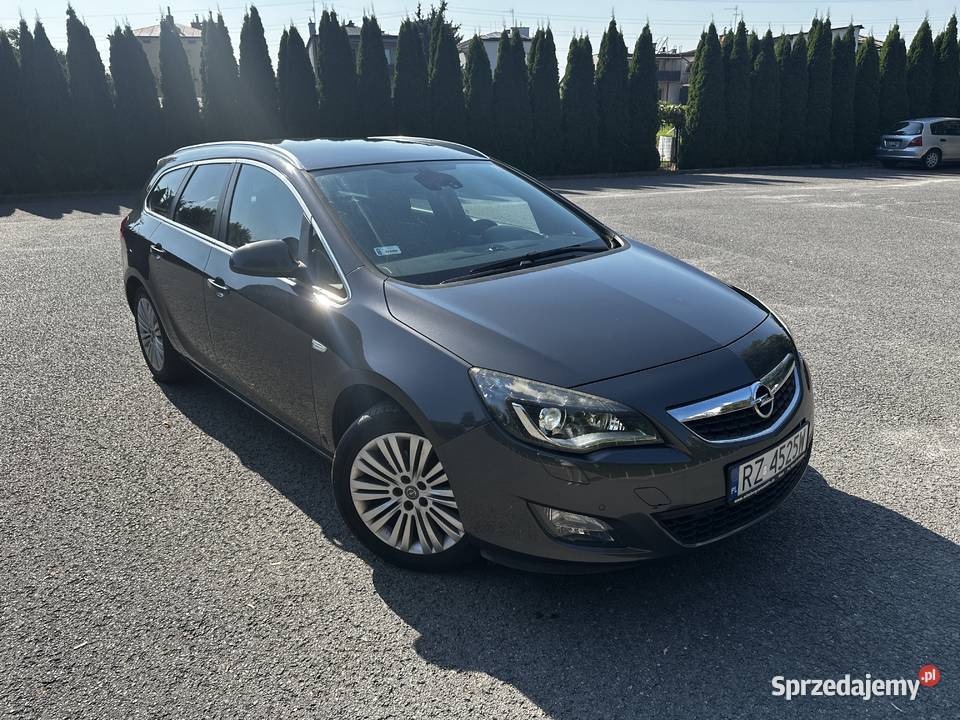 Opel Astra J 14T 140 BLPG Cosmo Xenon Grzane przyciemniane szyby Rzeszów sprzedam
