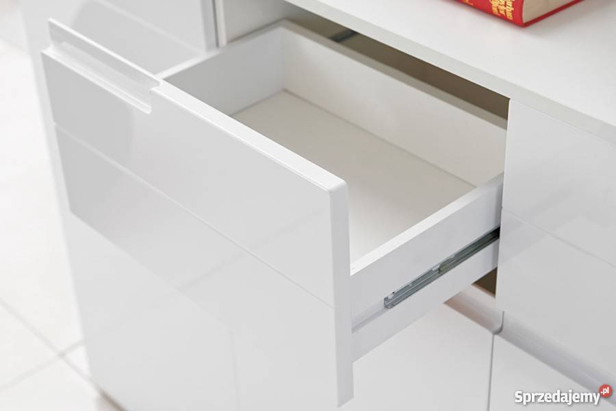 SELENE 13 nowoczesna szafka wysoka z potrójnymi podkarpackie