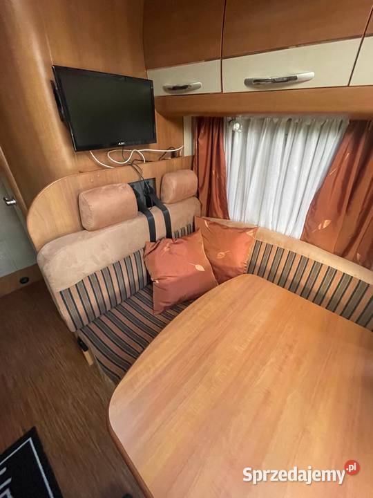 Kamper FORD TRANSIT HOBBY Rok produkcji 2010 Jelenia Góra sprzedam