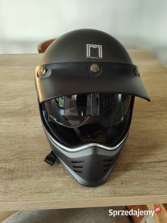 Kask stan nowy Skała