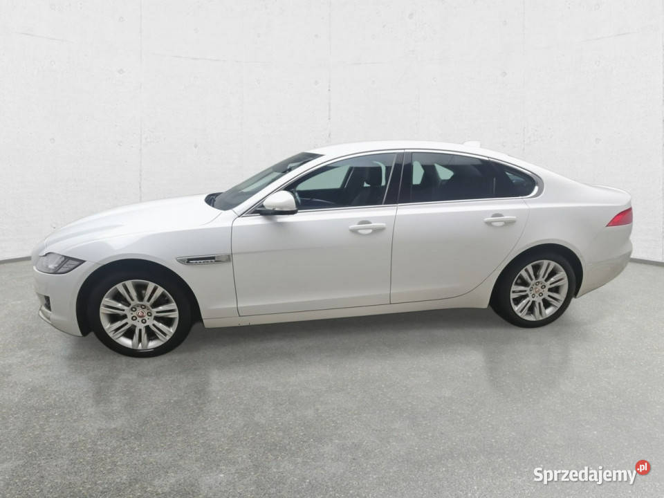 Jaguar XF Poleasingowe ECR X260 2015 biały Komorniki sprzedam