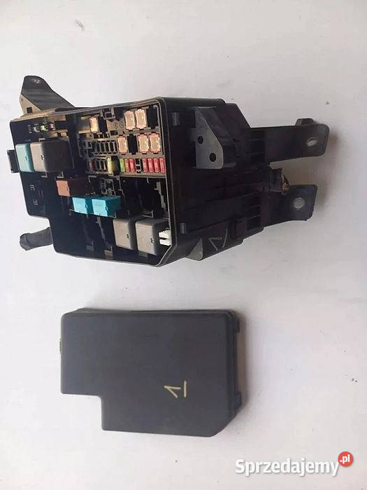Skrzynka Bezpieczników 82662 42190 Toyota Rav4 osobowe świętokrzyskie Wola Jachowa