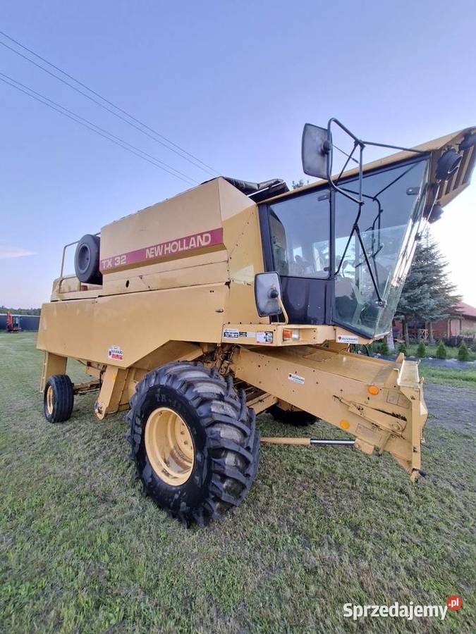 Kombajn Holland TX 32 hederu 45 m pomorskie Starogard Gdański