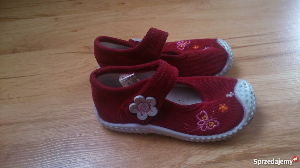 buty dziewczęce r22 wkł 135 sprzedam