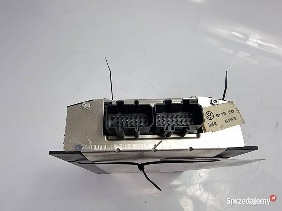 WZMACNIACZ VOLKSWAGEN PHAETON 3D0035465A osobowe kujawsko-pomorskie Lipno