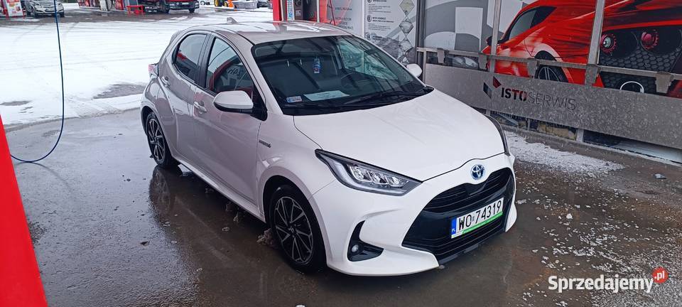 Toyota Yaris Hybrid 15 Comfort z 2021 Przebieg