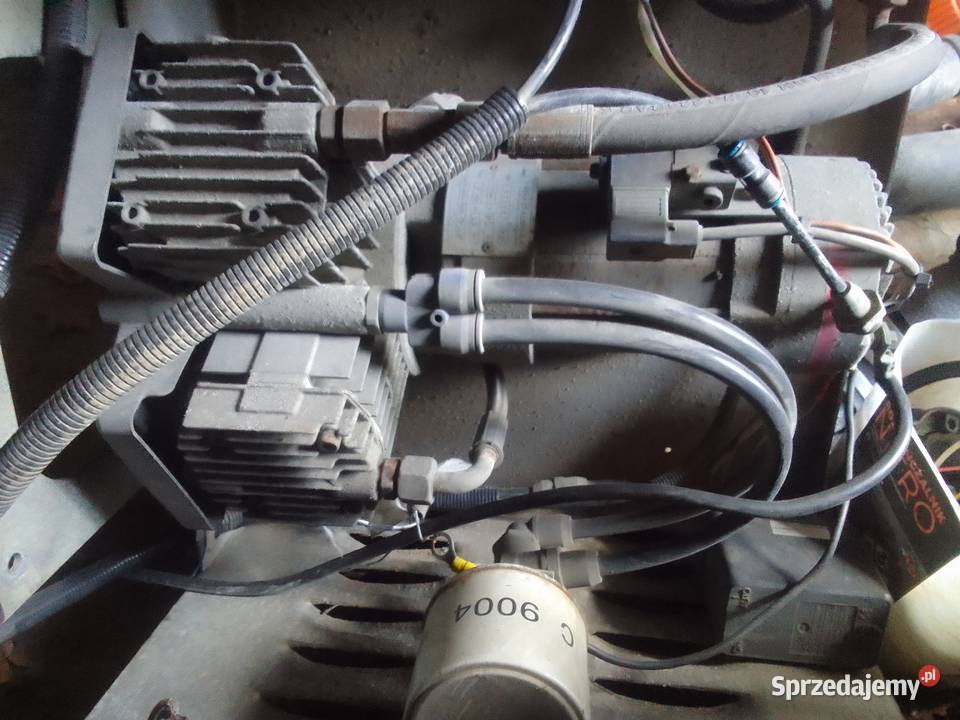 Sprężarka Kompresor Ciągnik Siodłowy 12V dostawcze