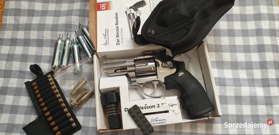 rewolwer Dan Wesson 25 45mm bbs Kwidzyn