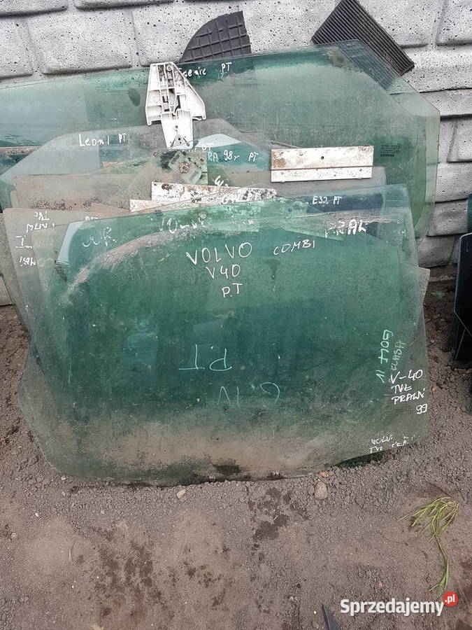 VOLVO V40 SZYBA DRZWI PRAWA TYL PRAWA TYLNA