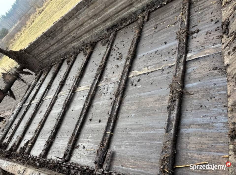 Rozrzutnik obornika dwuosiowy agromet czarna