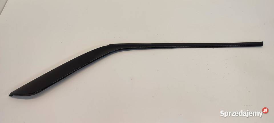 VW TAYRON LISTWA BŁOTNIKA PRAWY TYŁ 57L853378B