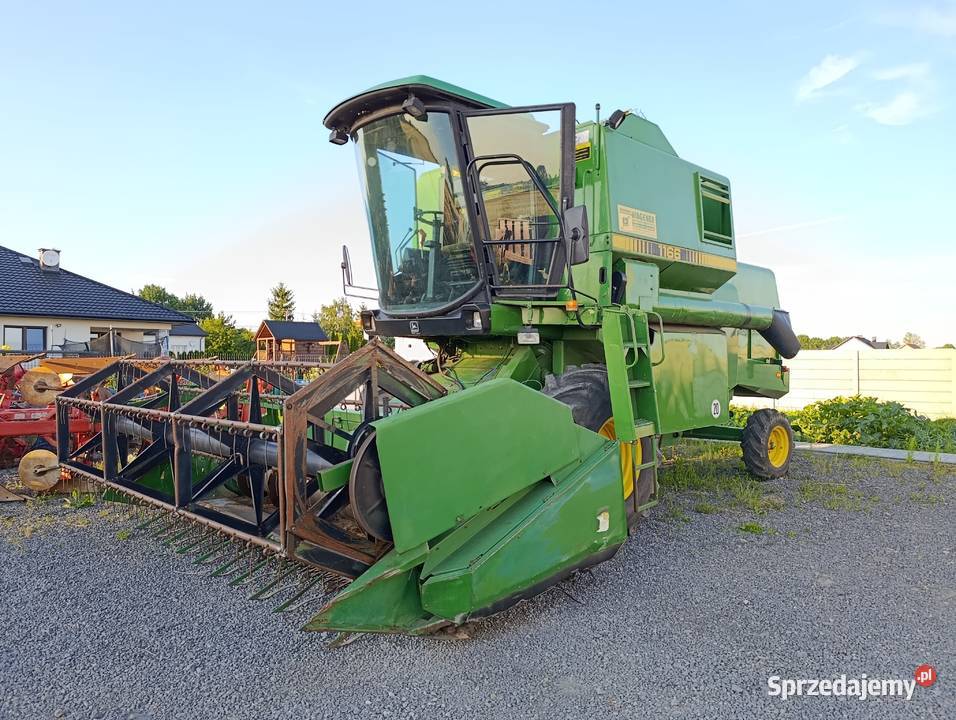 Kombajn zbożowy John Deere 1166
