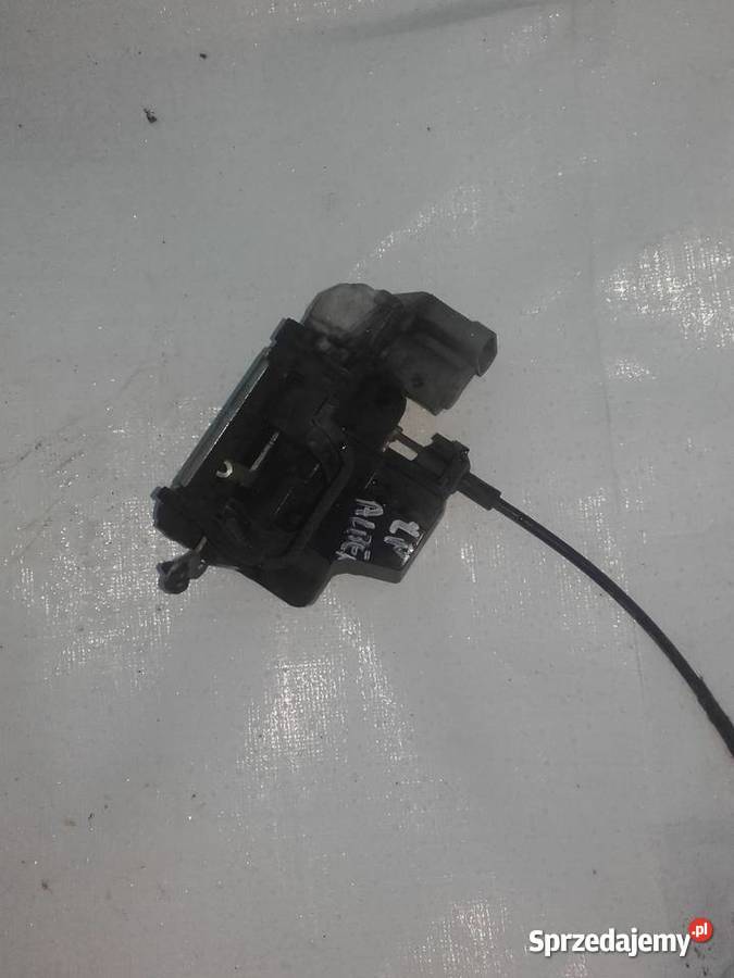 Fiat Albea lewy przedni zamek drzwi
