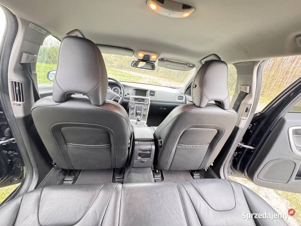 Sprzedam Volvo V60 Diesel 2012 dolnośląskie Krzelów