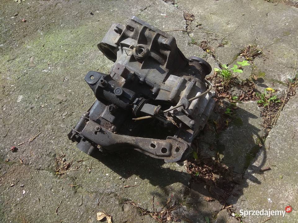 Części do VW Golf II m in silnik skrzynia podkarpackie Jasło sprzedam