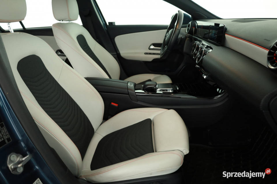 Mercedes A A 200 światła LED Piaseczno