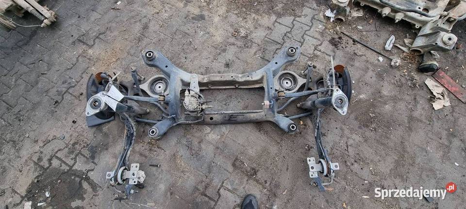 BELKA SANKI TYŁ VOLVO V60 Lipno