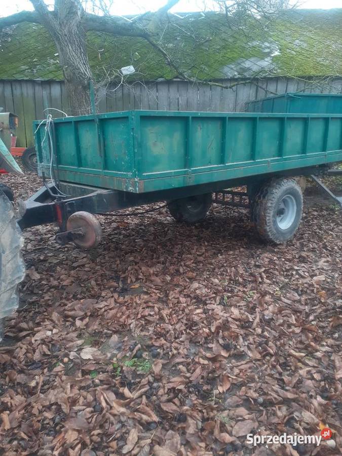 Przyczep wywrotka nieuszkodzony Przyczepy rolnicze Przyczepy rolnicze Bzowiec