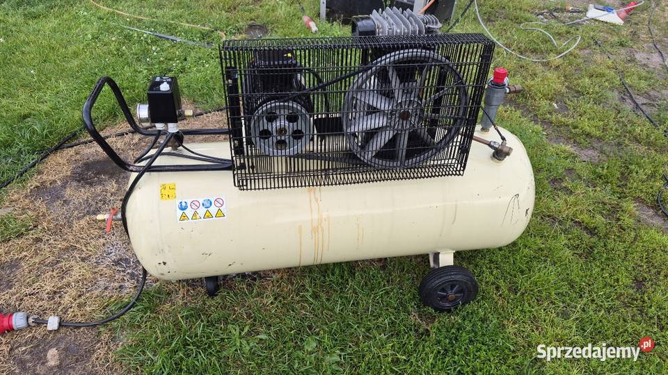 Sprężarka dwutłokowa Ingersoll Road 200 l