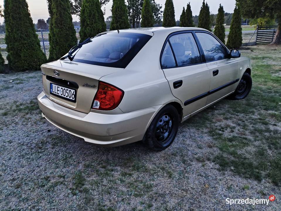  Hyundai Accent II Hatchback 15 2004r Michałów