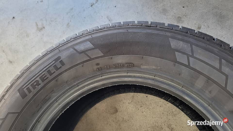 Opona Pirelli Carrier All Sezon 23565R16C 115113