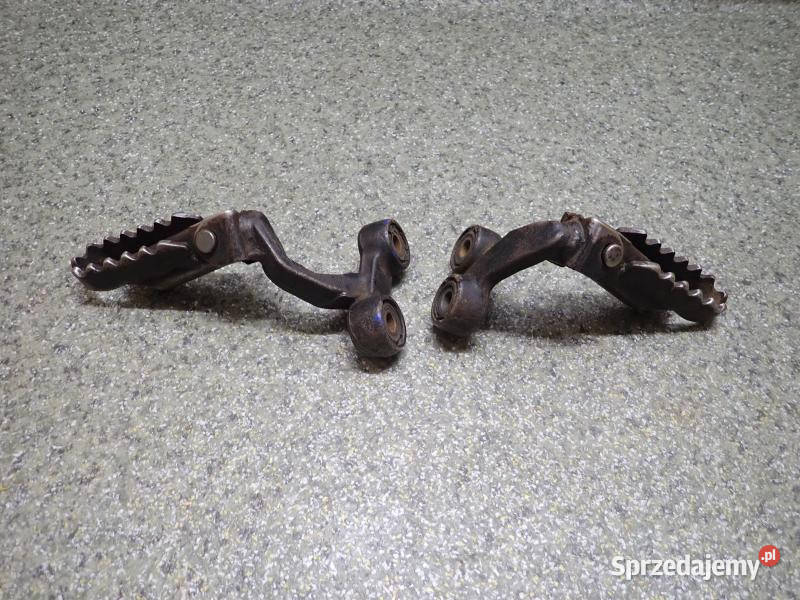DWA PODNÓŻKI KIEROWCY SUZUKI DR 650 95R Strzelce Krajeńskie sprzedam