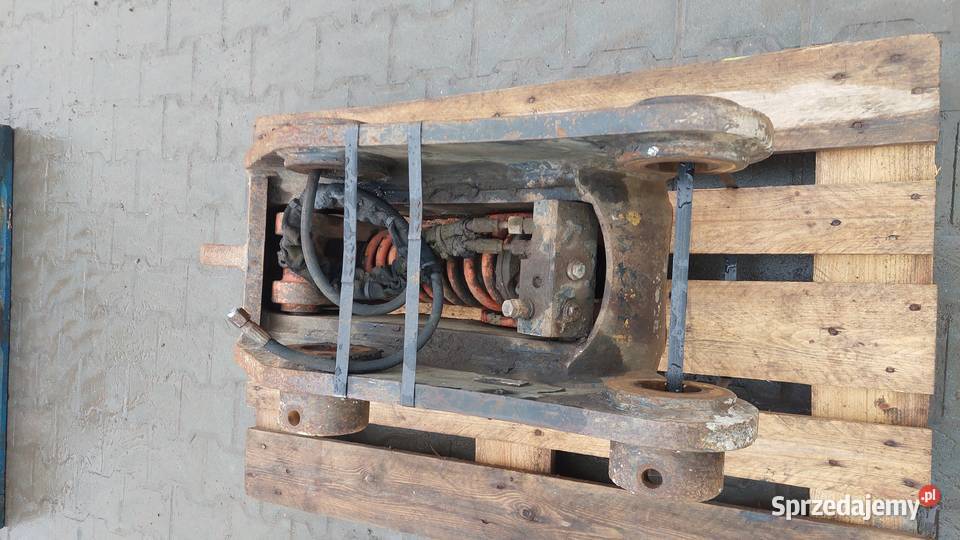 Szybkozłącze hydrauliczne Volvo do koparki Rok produkcji 2003 Akcesoria Sochaczew