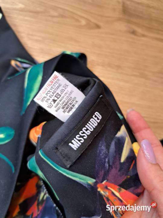 Dwuczęściowy komplet Missguided kwiatowy hit Trąbki Wielkie