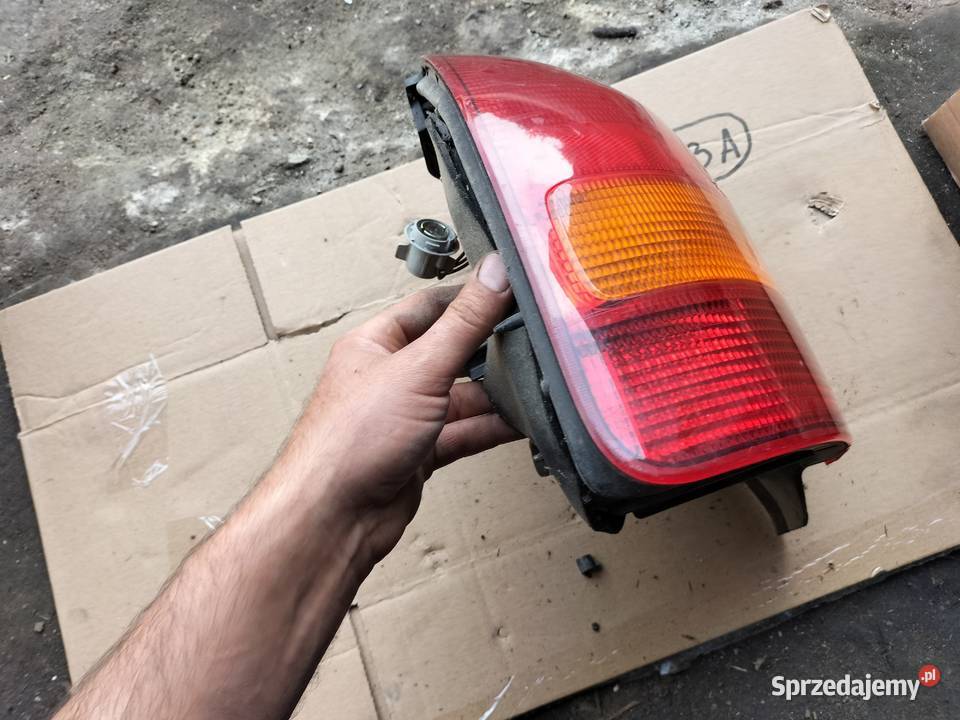HONDA CIVIC 6 VI LAMPA TYŁ LEWA