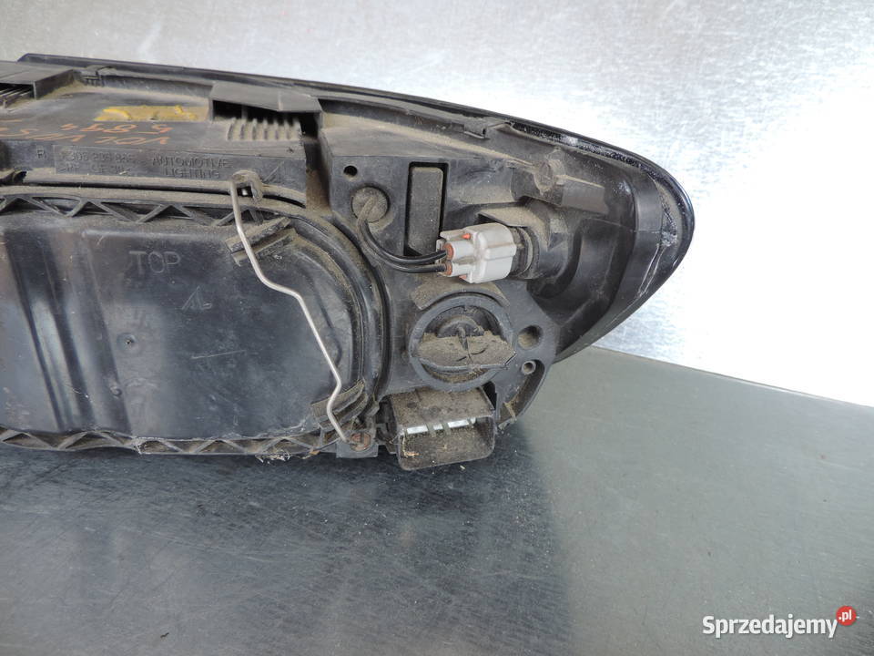 VOLVO V50 S40 II LAMPA PRAWY PRZÓD 30698874 sprzedam