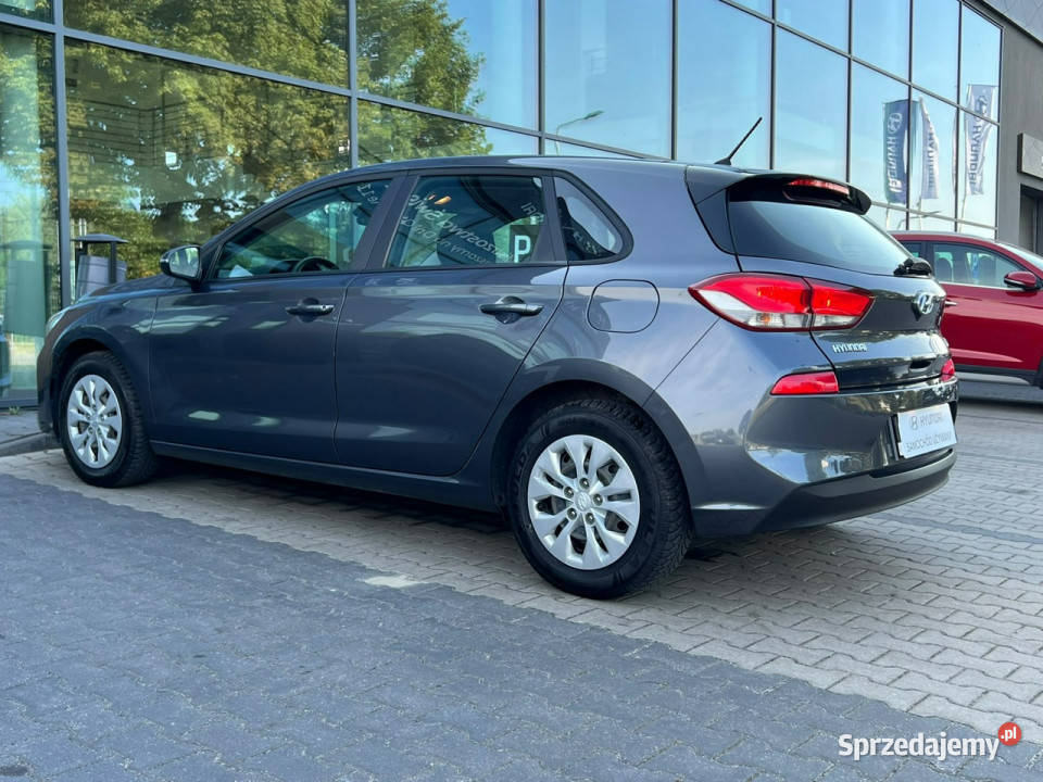 Hyundai i30 14 MPI 100 Classic Salon FV23 Manual lakier metallic Piotrków Trybunalski