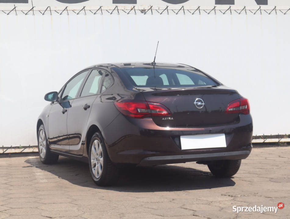 Opel Astra 16 16V 1598cm3