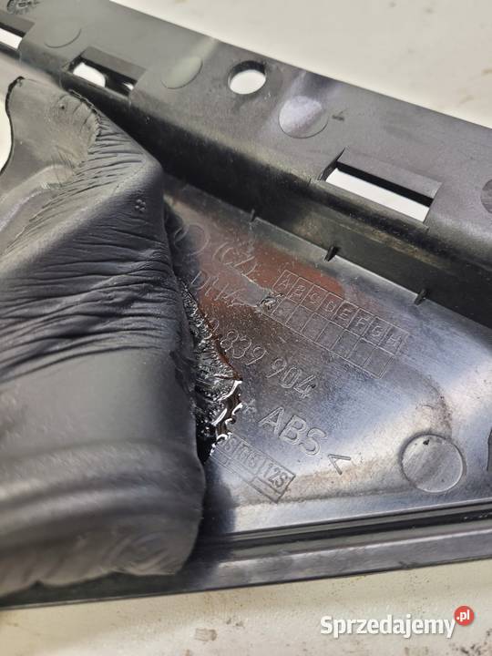 NAKŁADKA OSŁONA DRZWI AUDI A8 D4 PT 4H0839904 Przystajń
