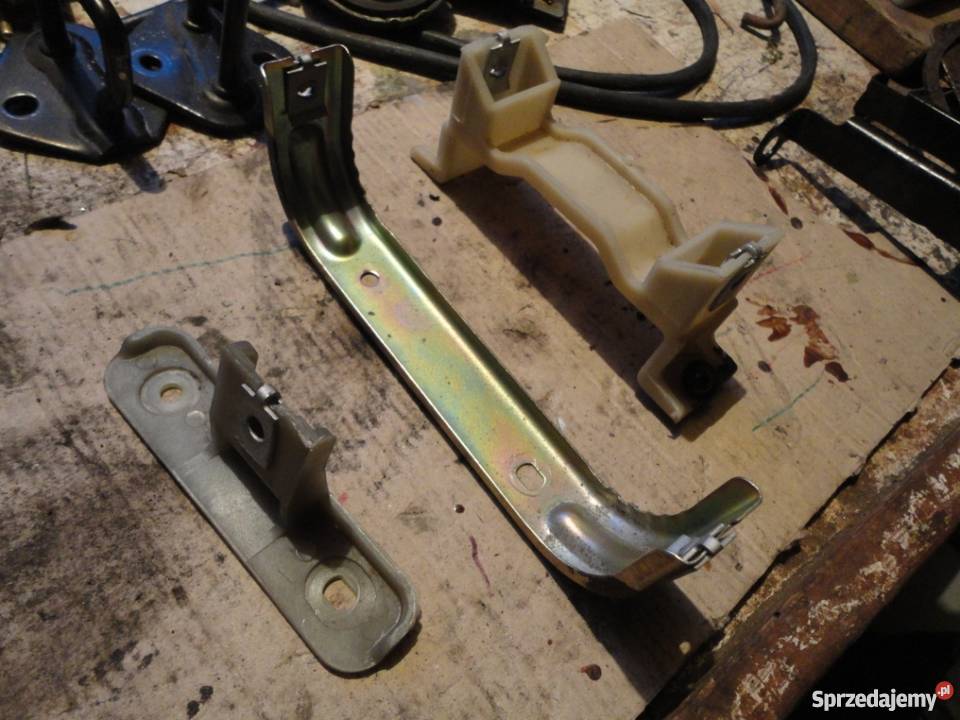 Hyundai Pony mocowania zaślepki blaszki itp Malbork