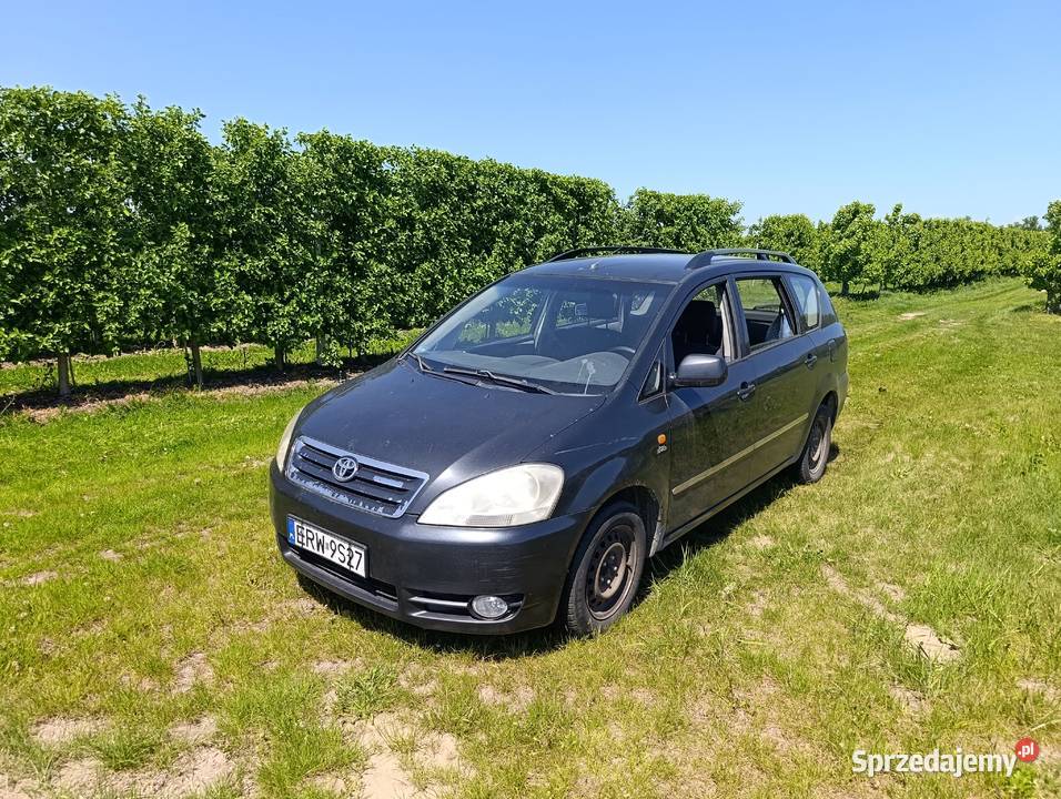 Toyota Avensis Verso 2001 Toyota Biała Rawska