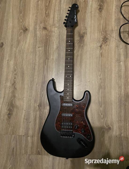 Gitara elektryczna wzmacniacz i multitool Bytom