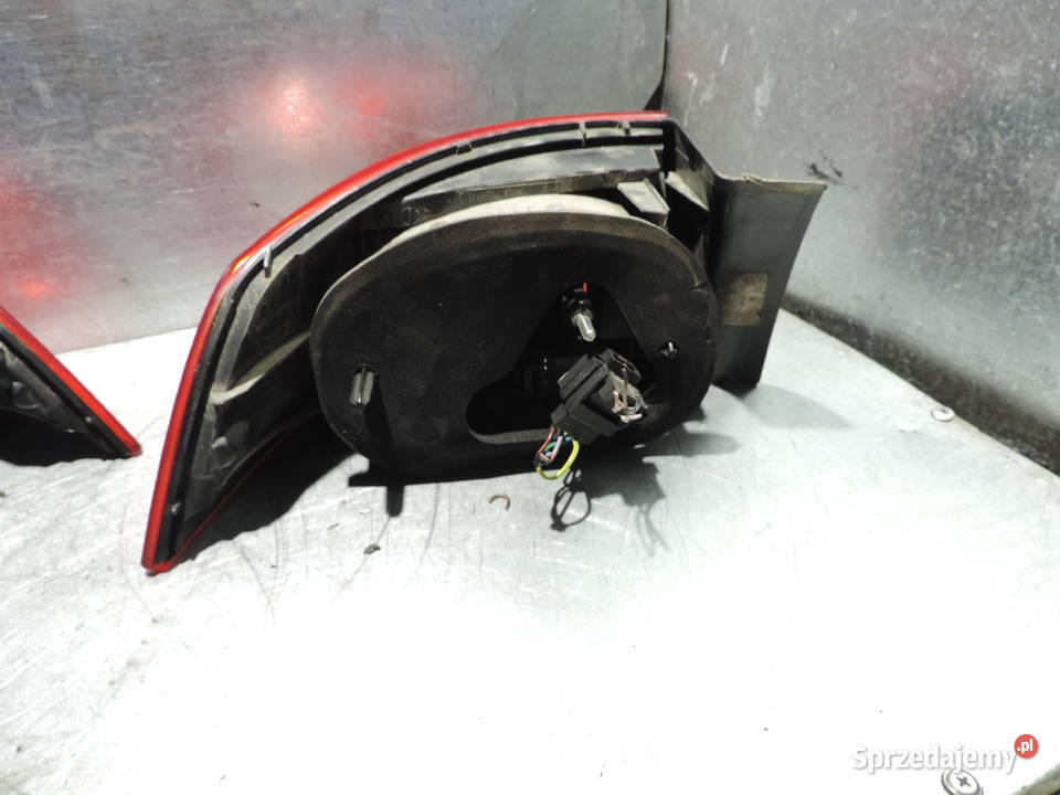 LAMPA PRAWY TYŁ TYLNA RENAULT LAGUNA 2 FL HB Nowy Sącz