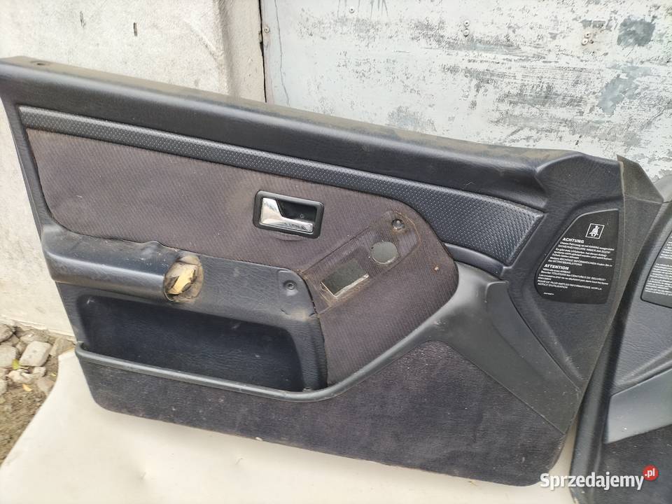 AUDI 80 B4 80B4 BOCZKI TAPICERKA DRZWI SZEROKA Pozostałe Kamień-Kolonia