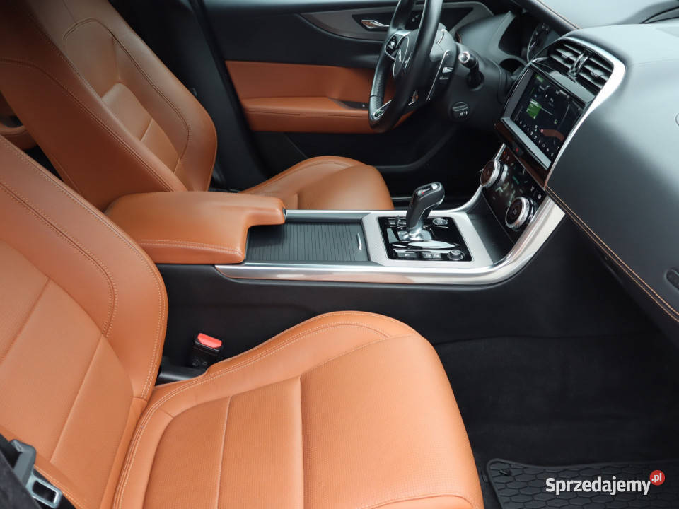 Jaguar XE 20d Piaseczno