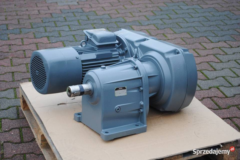 Motoreduktor 55kw z regulacją 1376obr LENZE Kargowa