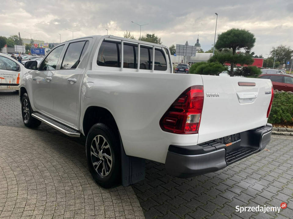 Toyota Hilux klimatyzacja niski przebieg manual sprzedam