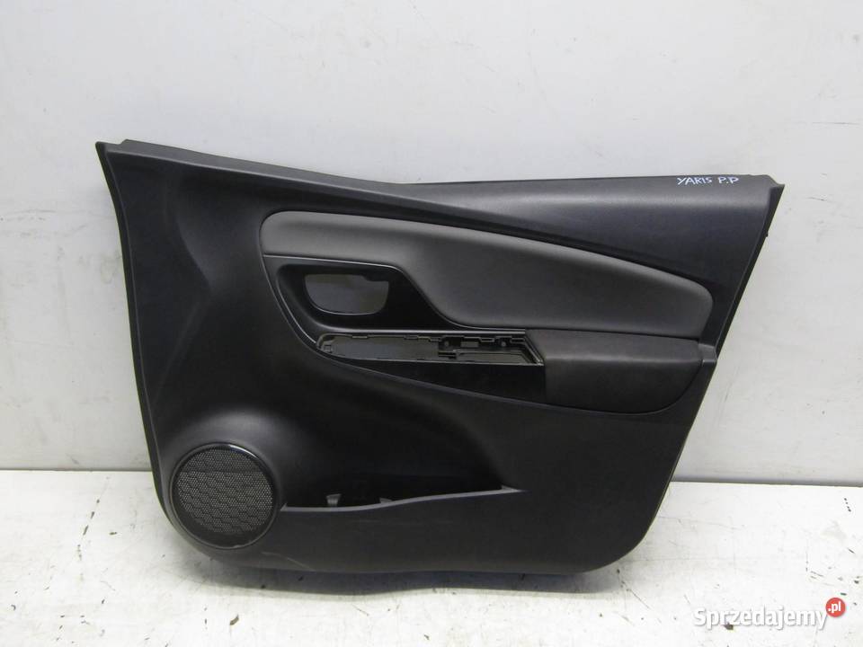 BOCZEK TAPICERKA DRZWI PRAWY PRZÓD TOYOTA YARIS sprzedam